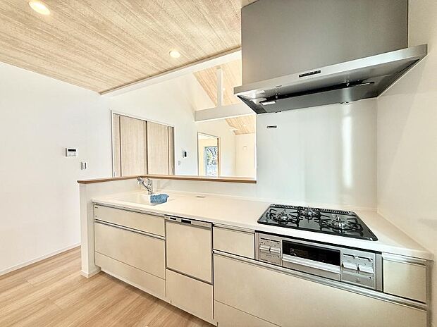 ■家族の絆を深める、温もりのあるキッチン