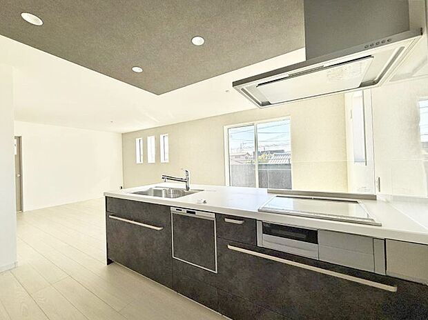 ■作る楽しみと食べる幸せを届けるキッチン