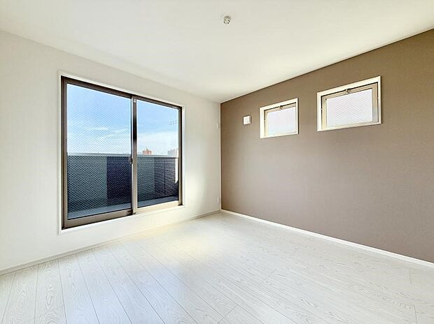 ■陽射しが差し込む暖かいお部屋