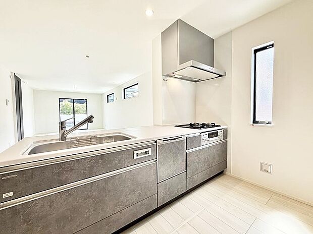 ■会話が深まる対面キッチン!家族との会話がはずみます!