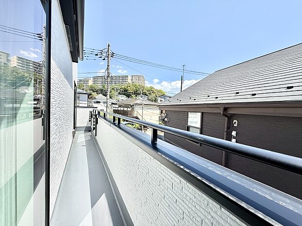 ■お洗濯物がよく乾く陽当たり良好のバルコニーです！  