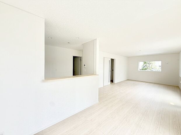 2号棟 ■心落ち着く場所、ゆったり過ごせるリビング