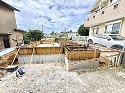 JR東海道本線「大船」駅 バス乗車18分、庚申塚バス停下車 徒歩14分