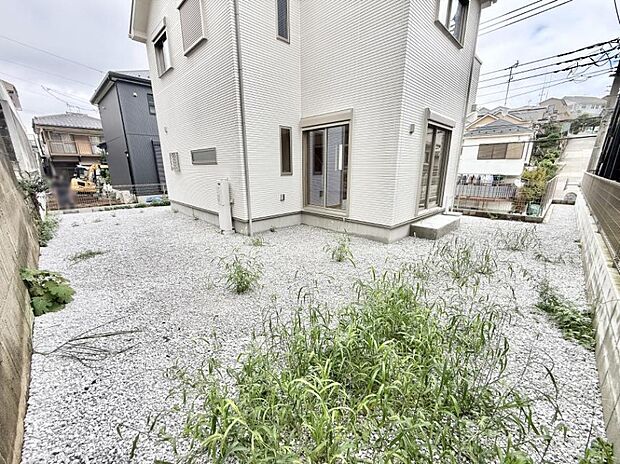 1号棟 ■暮らしに潤いを与える、緑が取り入れられた住まいです