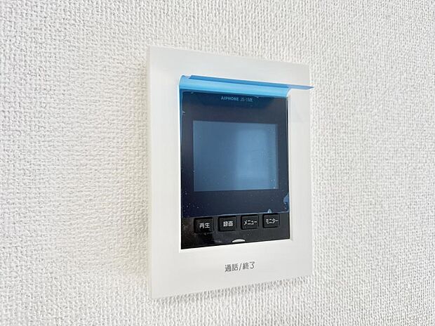 【TVモニター付インターフォン】■訪問者を確認できて安心感が増します
