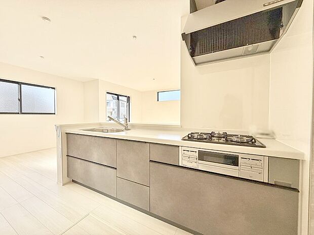 【ダイニングキッチン】■キレイに片付く、使いやすいキッチン