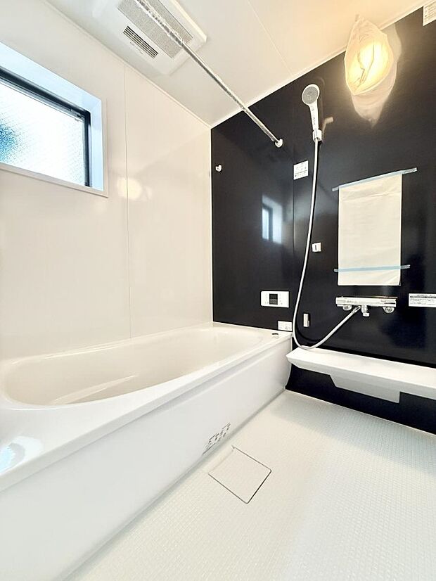 【浴室】■家族みんなが気持ちよく使える設計です