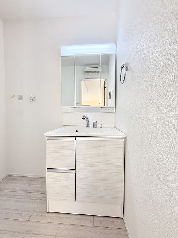 【洗面台・洗面所】■清潔感があり、気持ちよく使えます