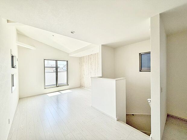 【ダイニング】■自然と心がほどける、リラックスできる場所