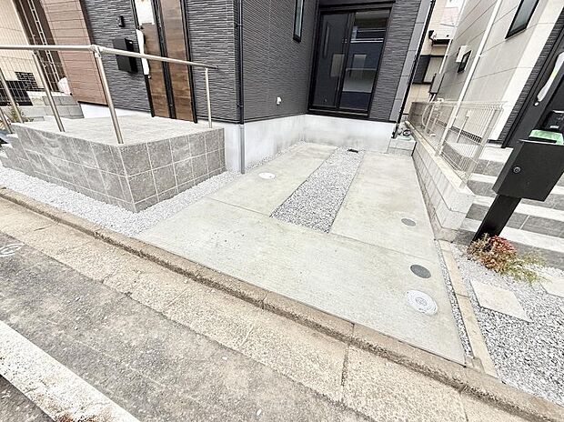 【駐車場】■毎日の駐車が快適に