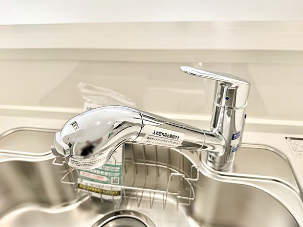 【浄水器】■清潔でおいしい水を手軽に供給してくれます