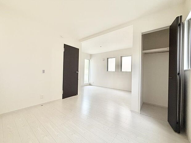 【子供部屋】■仕事や勉強のスペースに使うことで、集中しやすく静かな環境が整います