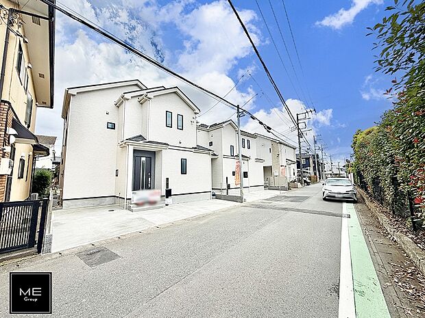 【前面道路含む現地写真】■優雅なラインが、毎日を引き立てます
