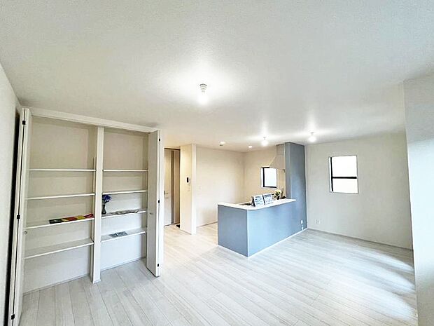 【リビング】■いつの間にか家族が集まっちゃうそんなリビングいいですよね