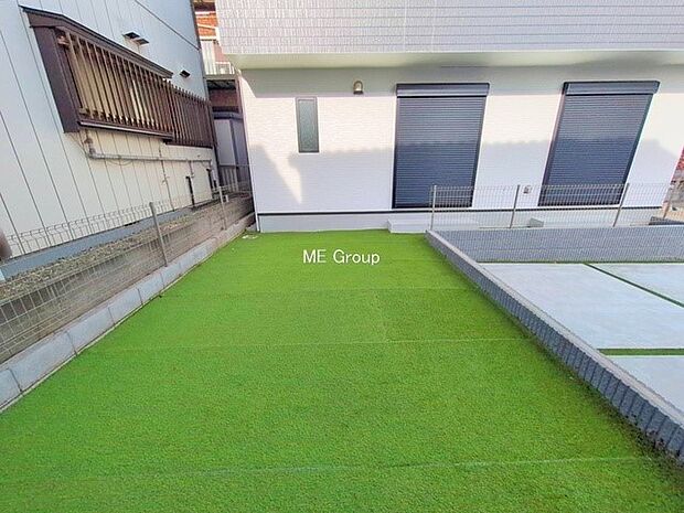 【庭】■季節の移ろいを感じられる、落ち着いた雰囲気の屋外空間