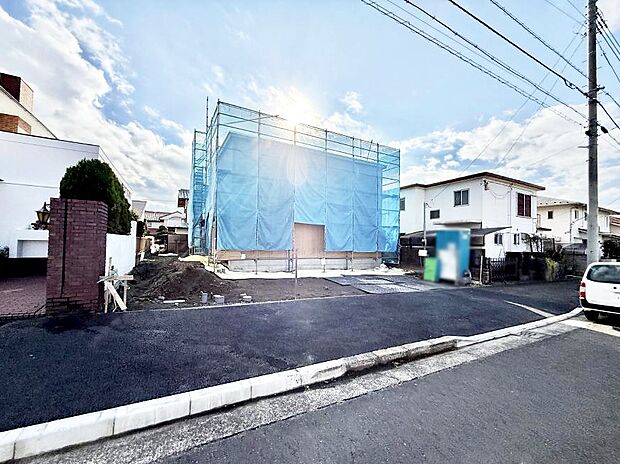 【現地外観写真】■新しい暮らしが始まる場所で、家族の絆を深める