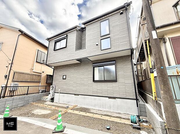 【現地外観写真】■家族みんなが笑顔で過ごせる、安心感のある住まい