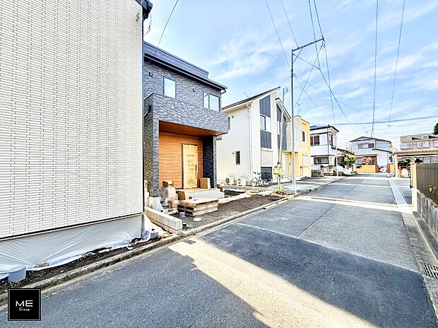 【前面道路含む現地写真】■新しい住まい、街の新しい風景