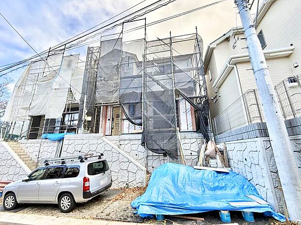 【現地外観写真】■暮らしを彩る充実した設備仕様が備わった住まい