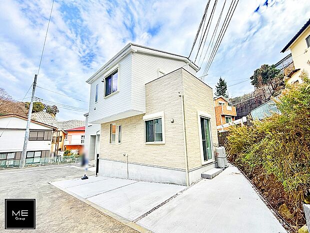 【現地外観写真】■家族みんなが笑顔で過ごせる、安心感のある住まい