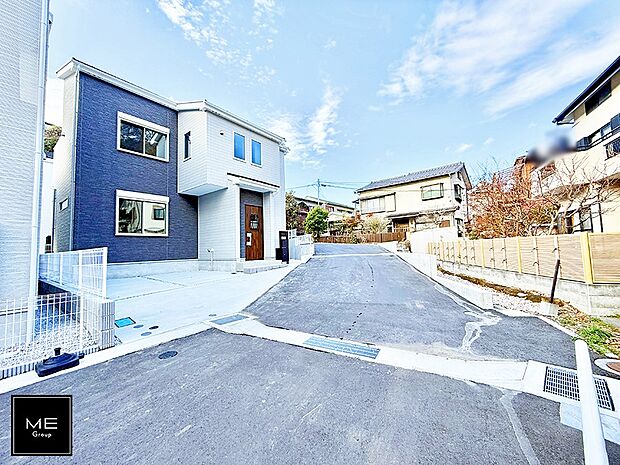 【前面道路含む現地写真】■この道を歩けば、毎日が少し特別になる