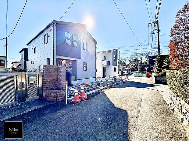 【前面道路含む現地写真】■新しい時代の息吹を感じる、心地よい環境