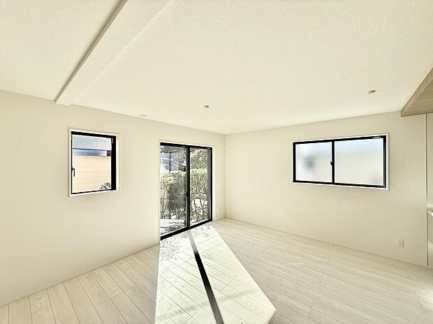 【リビング】■自然と会話が生まれる、心地よいひととき