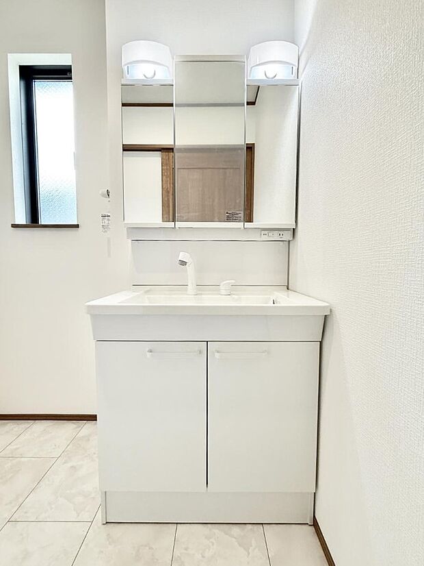 【洗面台・洗面所】■清潔感があり、気持ちよく使えます