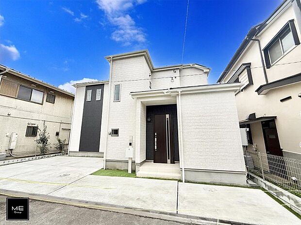 【現地外観写真】堂々とした風格！お洒落な外観！  