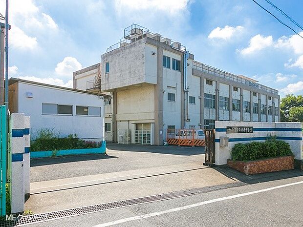 八王子市立由井中学校(約1,700m・徒歩22分)