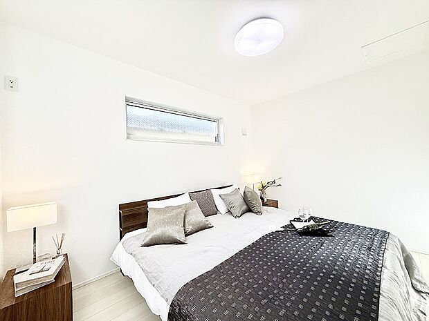 【洋室】■落ち着いた雰囲気のお部屋で心が安らぐ空間