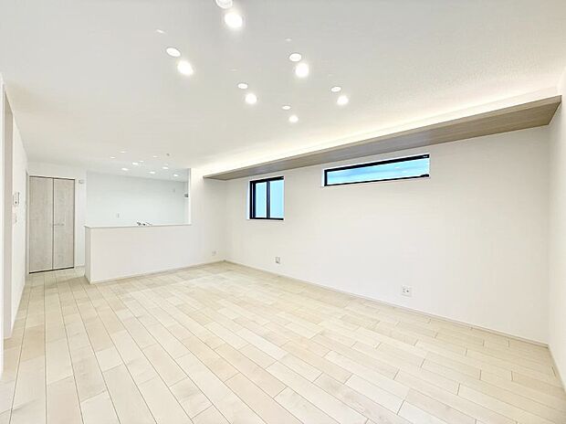 【リビングダイニング】■シンプルだけど贅沢、大切な人と過ごす心がほどける空間