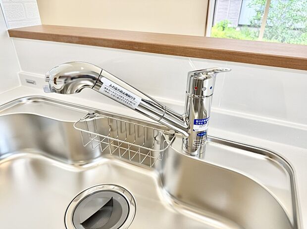 【浄水器】■清潔でおいしい水を手軽に供給してくれます