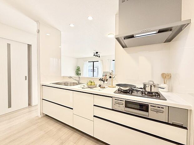 【キッチン】■シンプルで美しく心地よい時間を生むキッチン空間