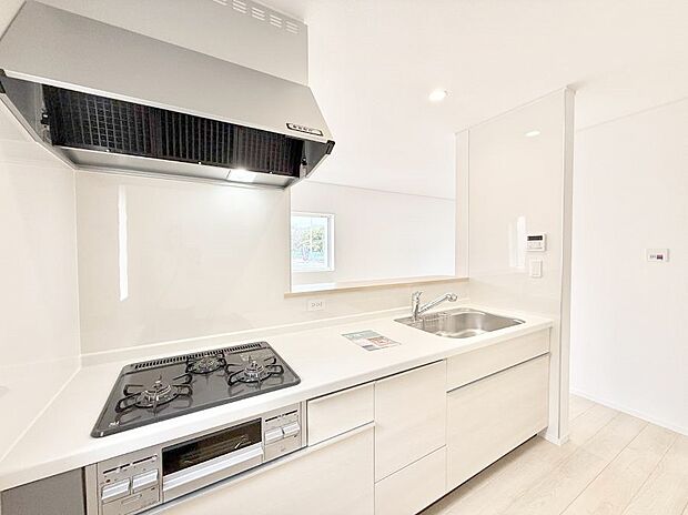 【キッチン】■広々キッチンでお子さんも一緒にお手伝いできます！