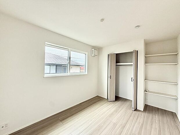 【子供部屋】■仕事や勉強のスペースに使うことで、集中しやすく静かな環境が整います