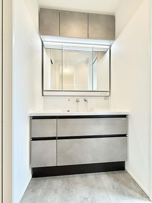 【洗面台・洗面所】広々とゆとりのある洗面所