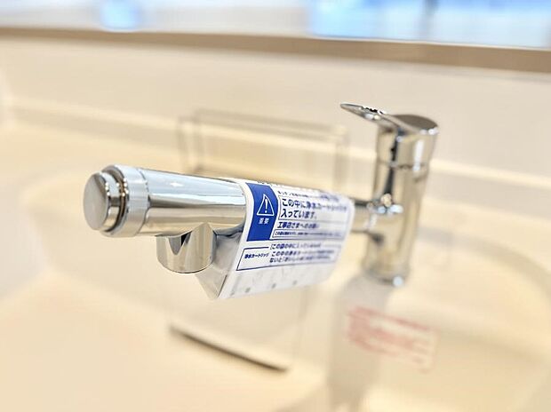 【浄水器】■清潔でおいしい水を手軽に供給してくれます