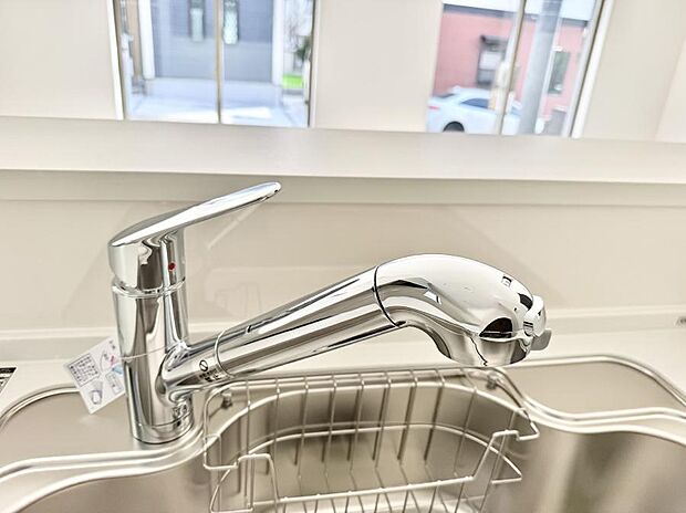 【浄水器】■清潔でおいしい水を手軽に供給してくれます