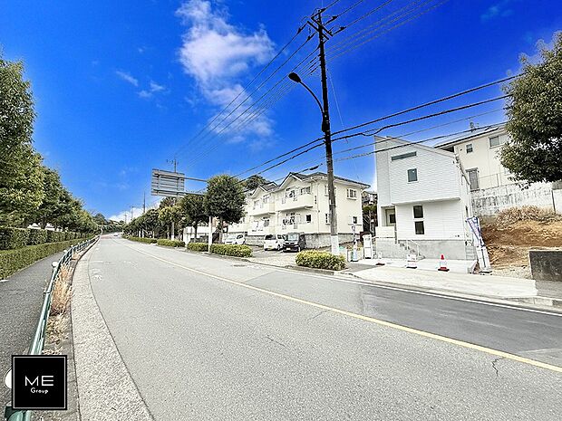 【前面道路含む現地写真】前面道路広々