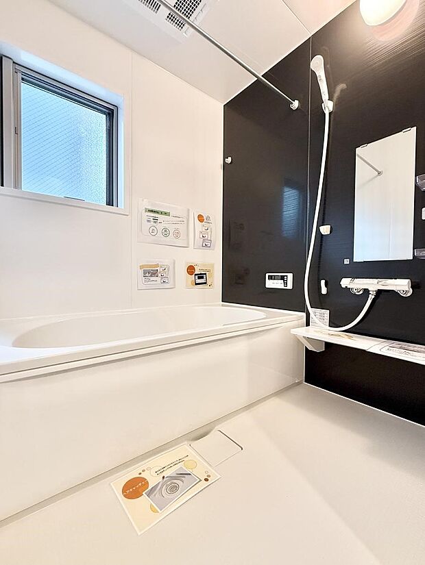 【浴室】■家族みんなが気持ちよく使える設計です