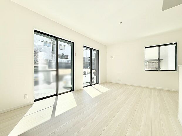 【リビング】■自然と会話が生まれる、心地よいひととき