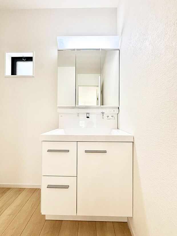 【洗面台・洗面所】明るい洗面所は毎朝の歯磨きも楽しくできちゃいそうです