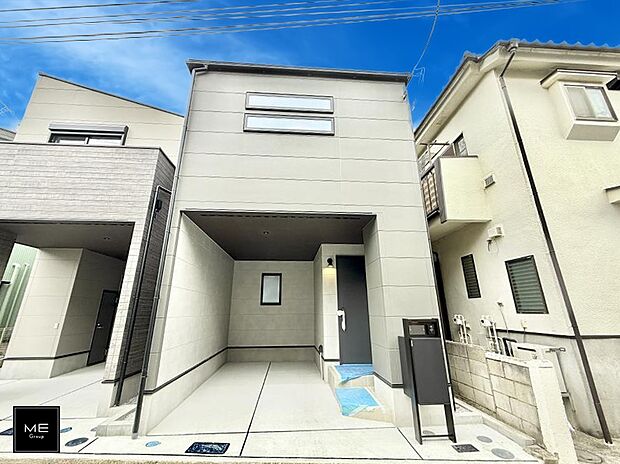 【現地外観写真】■家族みんなが笑顔で過ごせる、安心感のある住まい