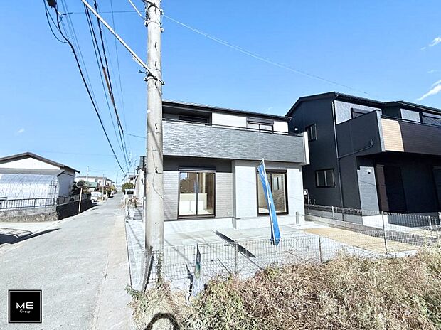 【現地外観写真】■家族みんなが笑顔で過ごせる、安心感のある住まい