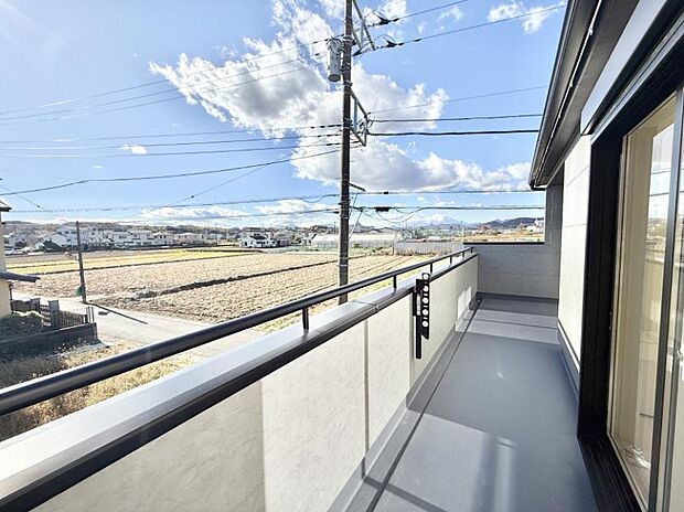 【バルコニー】■お洗濯物がよく乾く陽当たり良好のバルコニーです！  