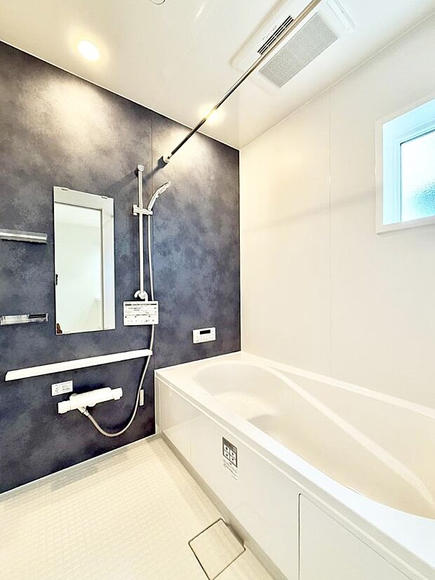 【浴室】■家族みんなが気持ちよく使える設計です