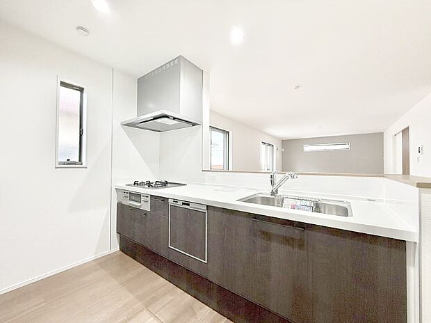 【キッチン】■美味しい時間が生まれる、笑顔あふれるキッチン