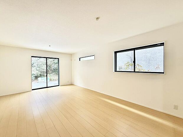 【ダイニング】■ふとした瞬間に幸せを感じる、心地よい場所