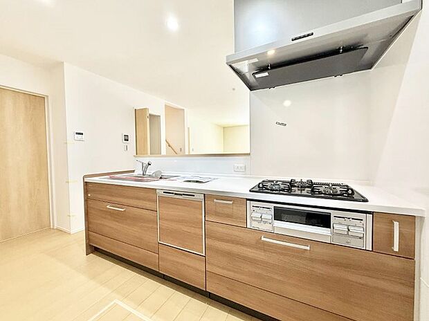 【キッチン】■シンプルで機能的、毎日使いやすいキッチン